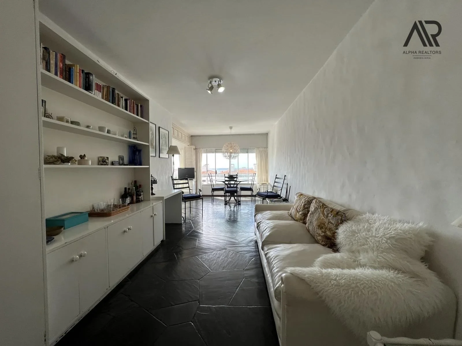Apartamento en venta c/ cochera en Península - Imagen 4