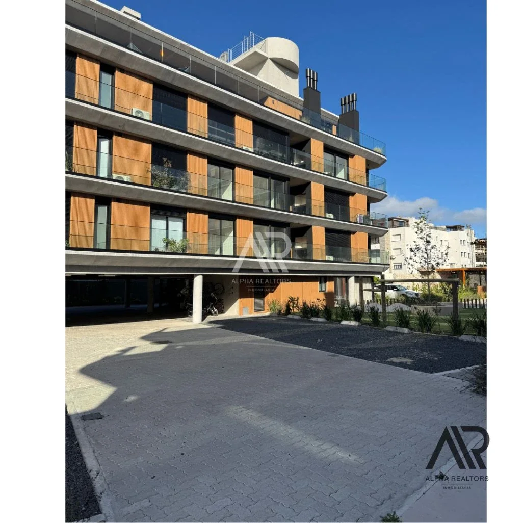 Alquiler Apartamento 1 dormitorio Carrasco Este con cochera - Imagen 1