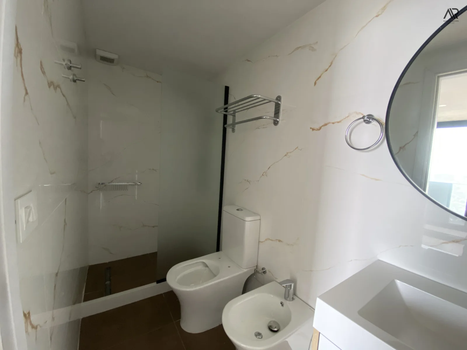 Apartamento a estrenar en venta en el solicitado edificio Torres del Este - Imagen 2