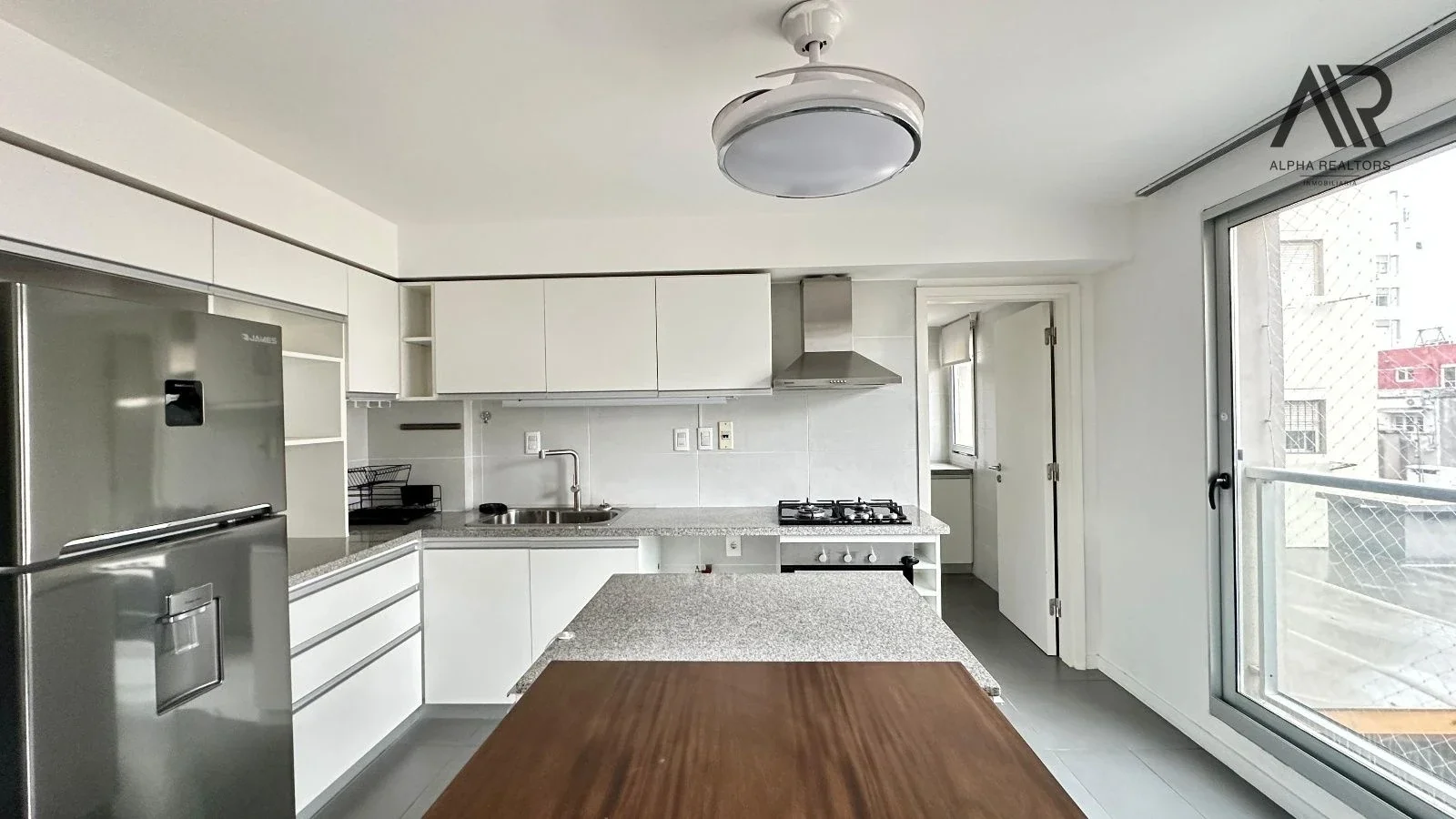 Venta Apartamento Punta Carretas 2 Dormitorios + Servicio doble cochera con box - Imagen 3