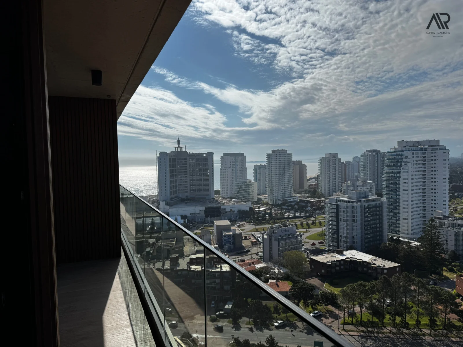 Apartamento a estrenar en venta en el solicitado edificio Torres del Este - Imagen 3