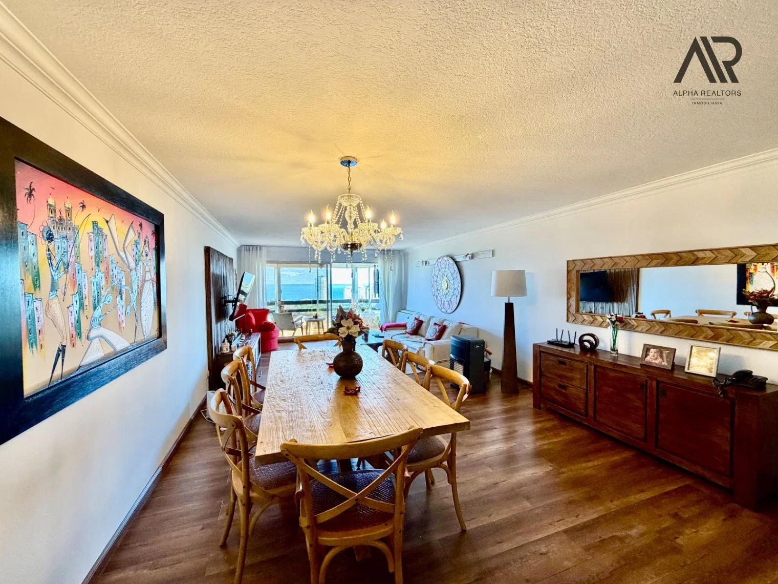 Apartamento en venta c/ cochera en Cantegril - Imagen 1