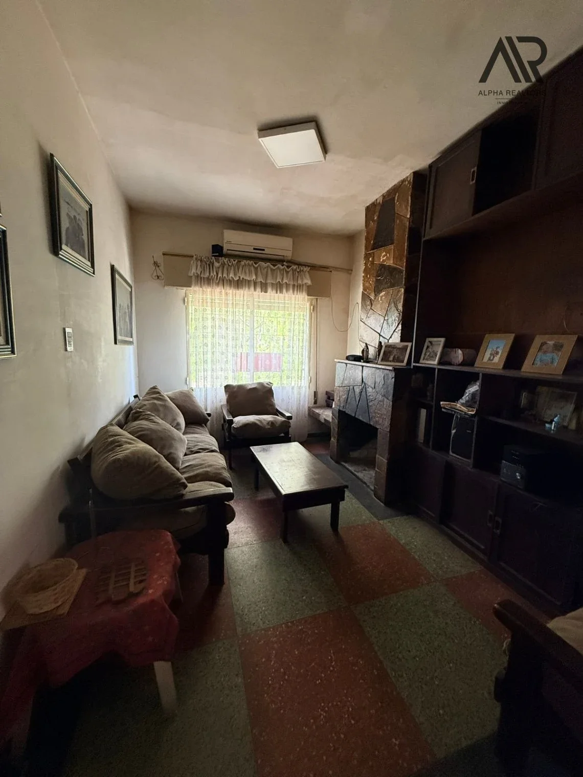 Casa en venta c/ cochera en Artigas - Imagen 2