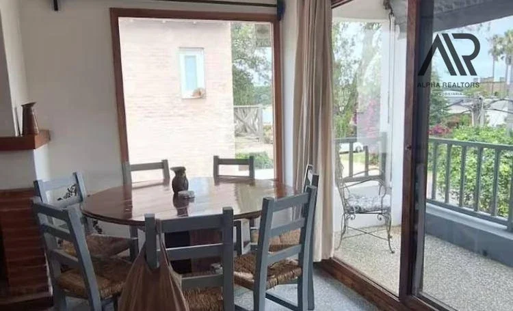 Casa en alquiler temporario en La Barra - Imagen 2