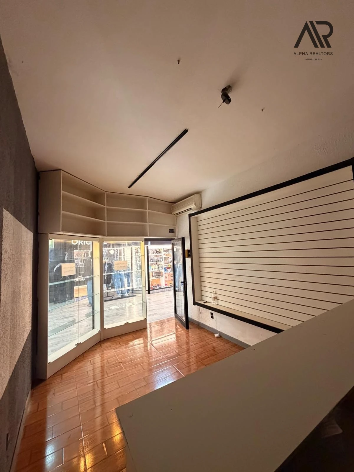 Local Comercial en alquiler ubicado en Centro - Imagen 3