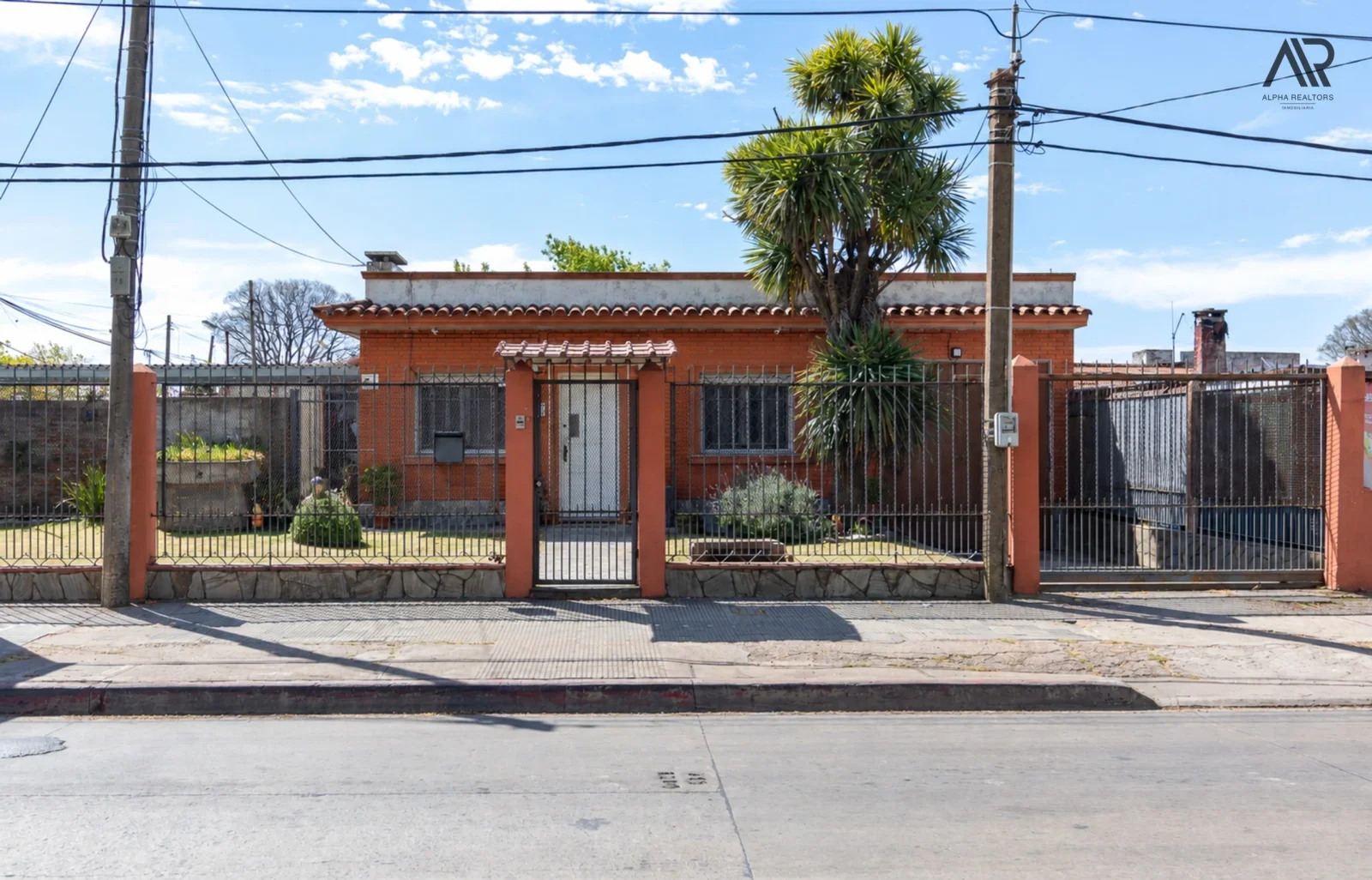 Casa en venta de 3 dormitorios c/ cochera en Ituzaingó - Imagen 3