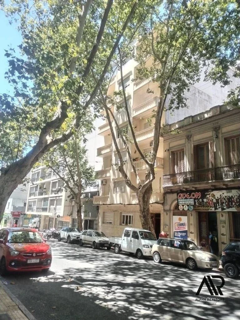 Alquiler de apartamento 3 dormitorios Centro de Montevideo - Imagen 1