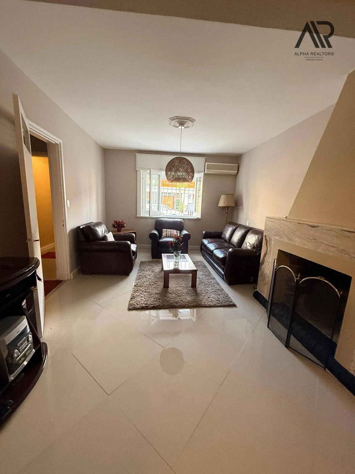 Casa en alquiler c/ cochera en Pocitos - Imagen 2
