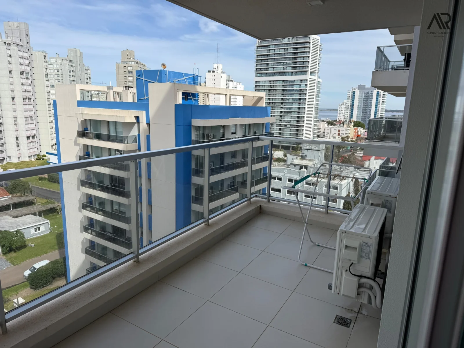 Apartamento en alquiler temporario c/ cochera en La Pastora - Imagen 2