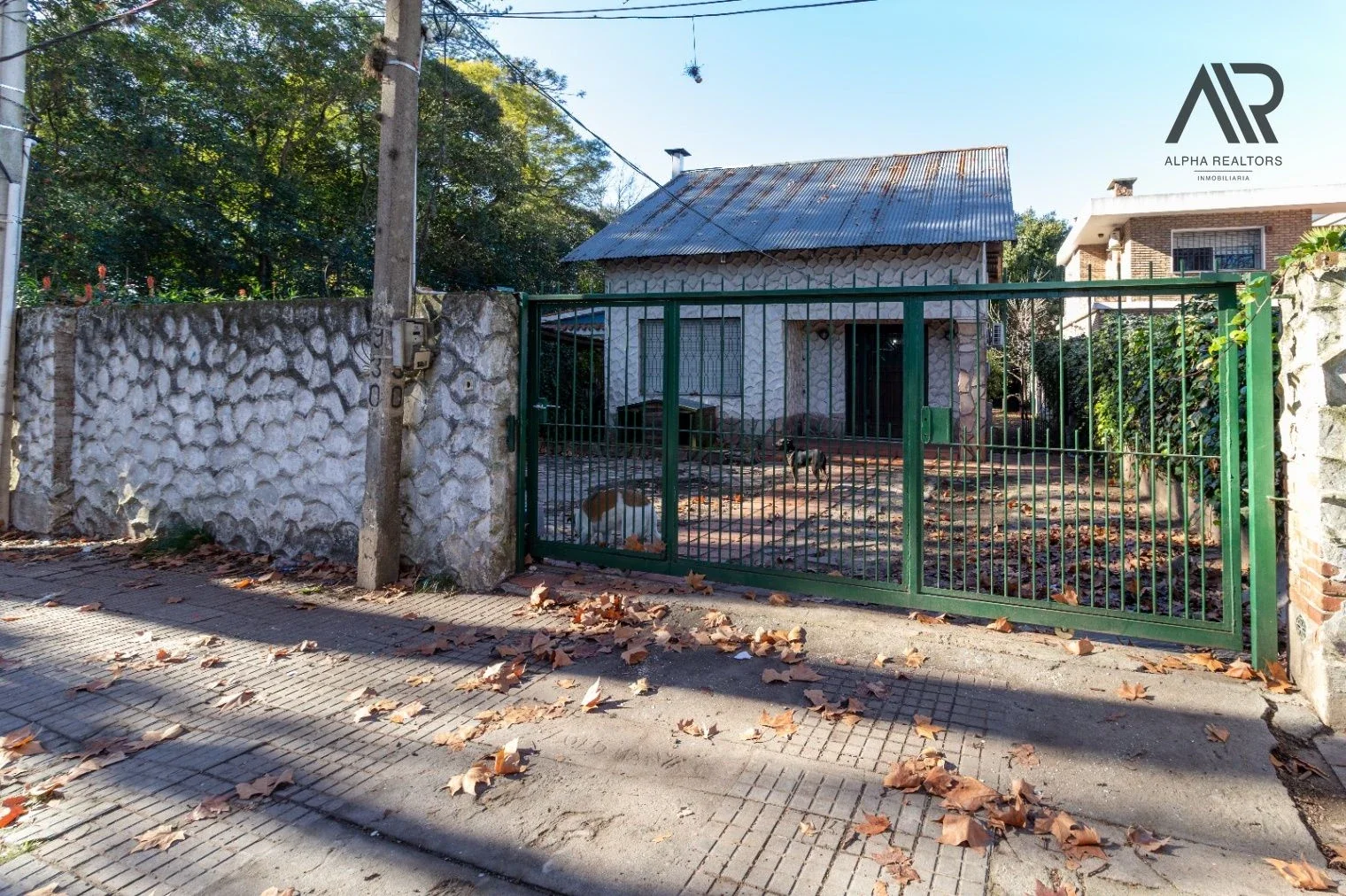 Casa en venta 4 dormitorios  c/cochera en Paso de las Duranas - Imagen 2