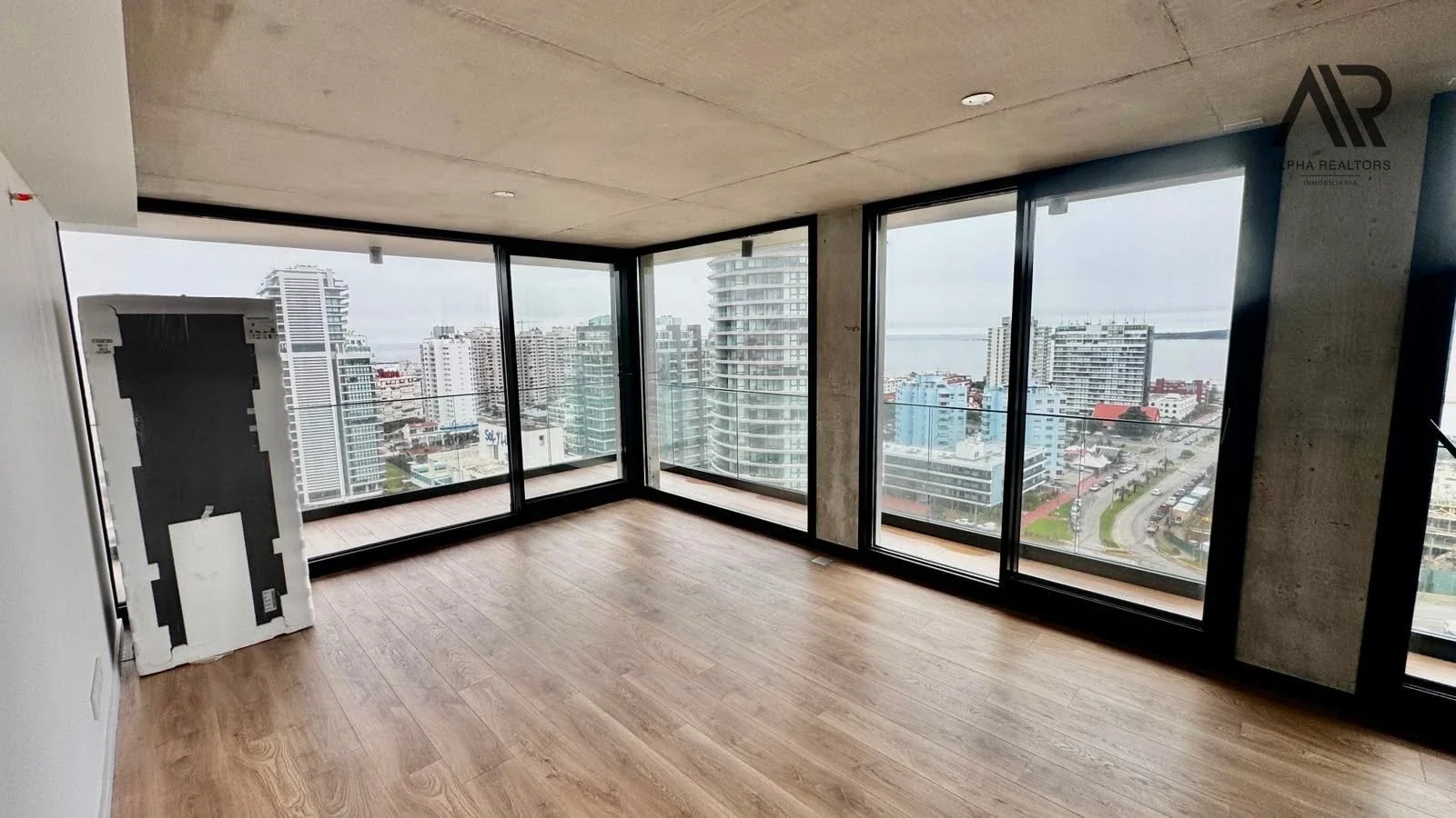Apartamento en venta c/ cochera en La Pastora - Imagen 1