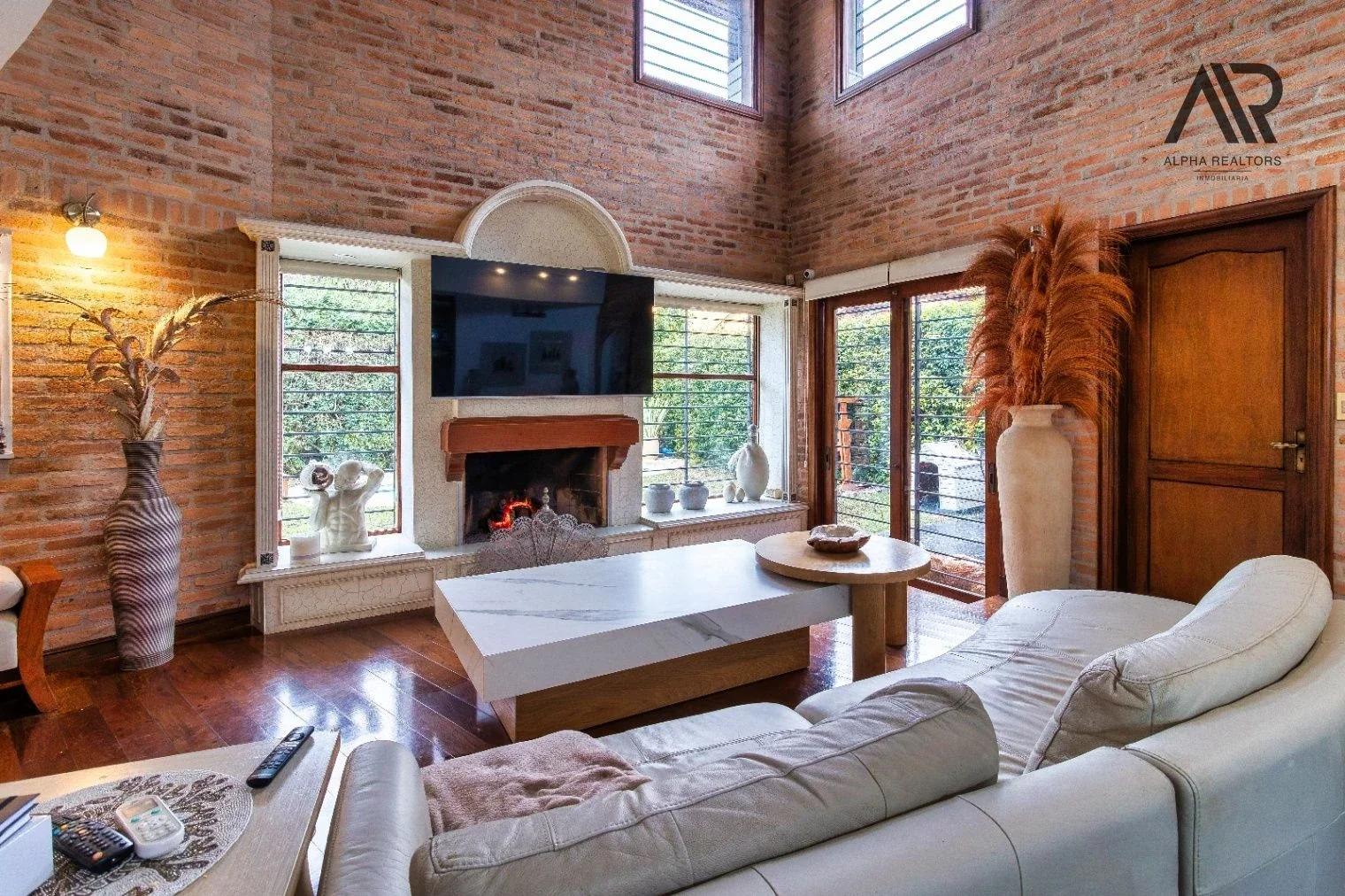 Casa padron Unico 3 dormitorios + servicio-4 baños-fondo con piscina y barbacoa - Imagen 5