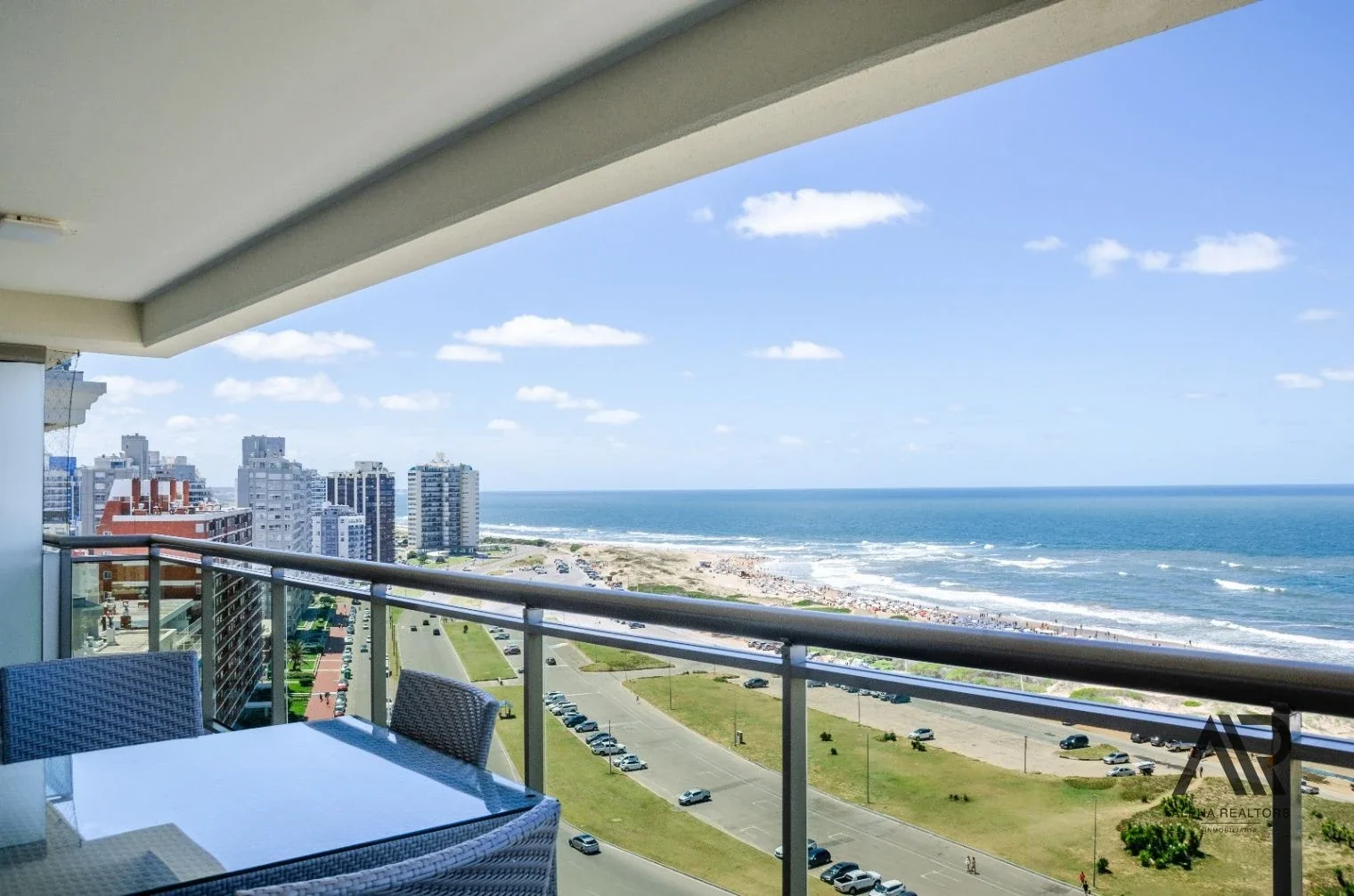 Apartamento venta en Imperiale - Imagen 2
