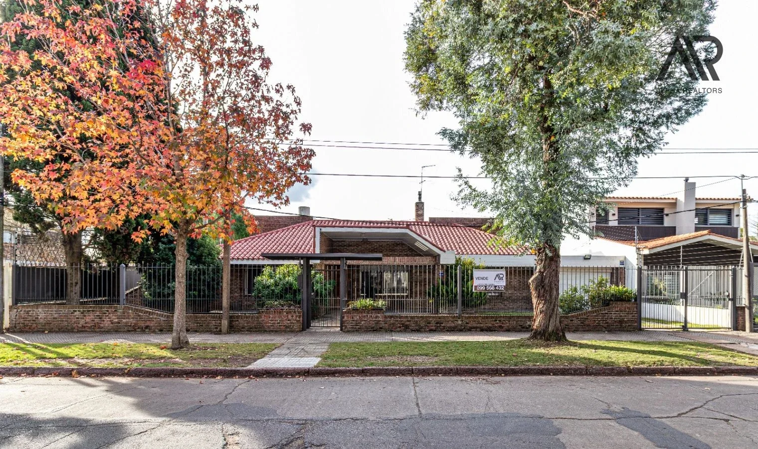 Casa en venta de 6 dormitorios c/ cochera en Colón - Imagen 1