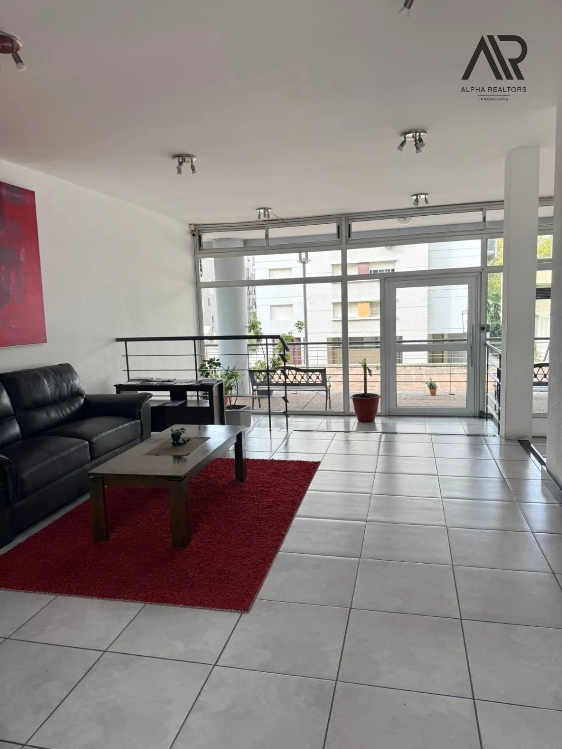 Apartamento en venta en Tres Cruces - Imagen 2