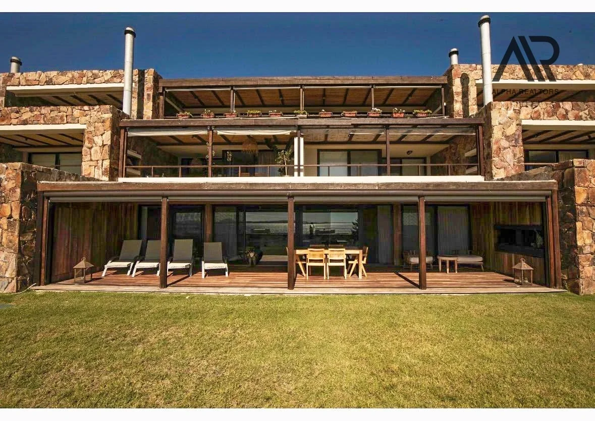 Venta exclusivo apartamento en Quartier Punta Ballena - Imagen 1
