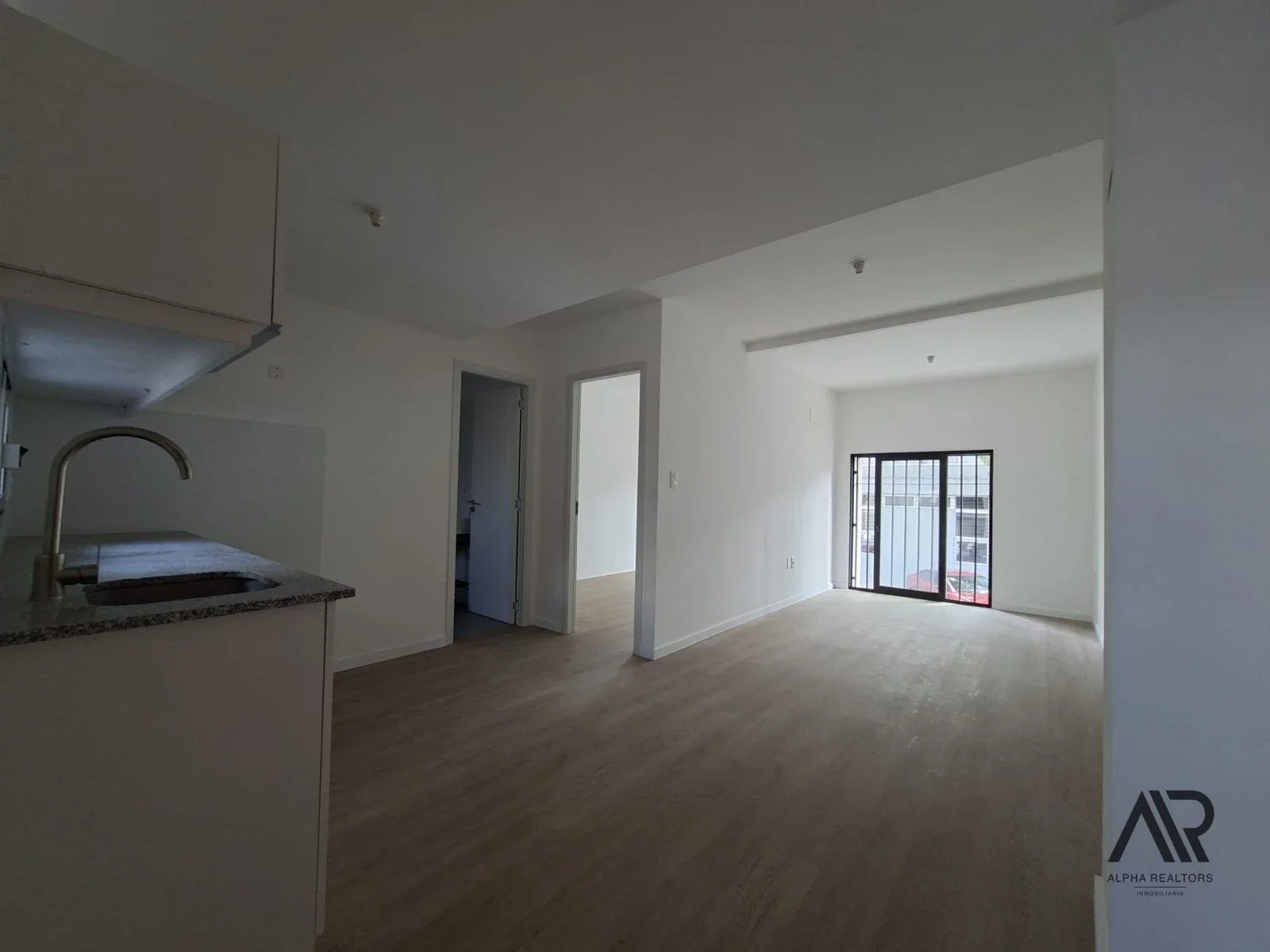 Alquiler Apartamento 1 Dormitorios 1 baño en tres Cruces - Imagen 2