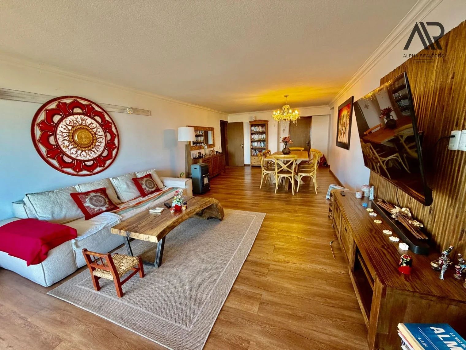 Apartamento en venta c/ cochera en Cantegril - Imagen 3