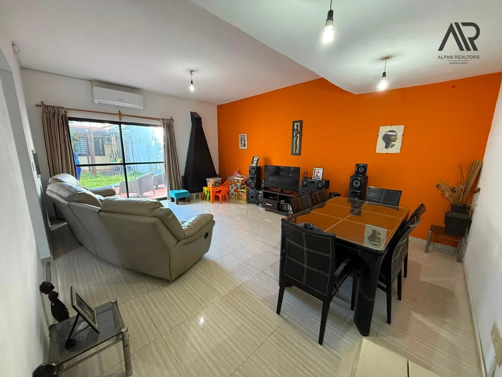 Casa en venta c/ cochera en Barrio Sur - Imagen 4