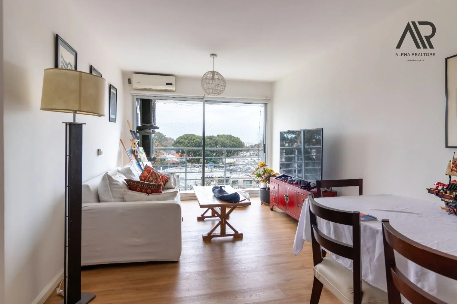 Apartamento en venta c/ cochera en Malvin - Imagen 1