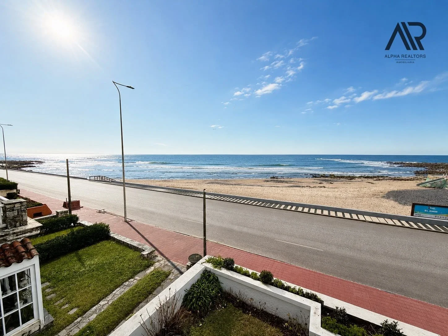Venta apartamento 3 dormitorios. Primera Linea, Playa Brava. - Imagen 1