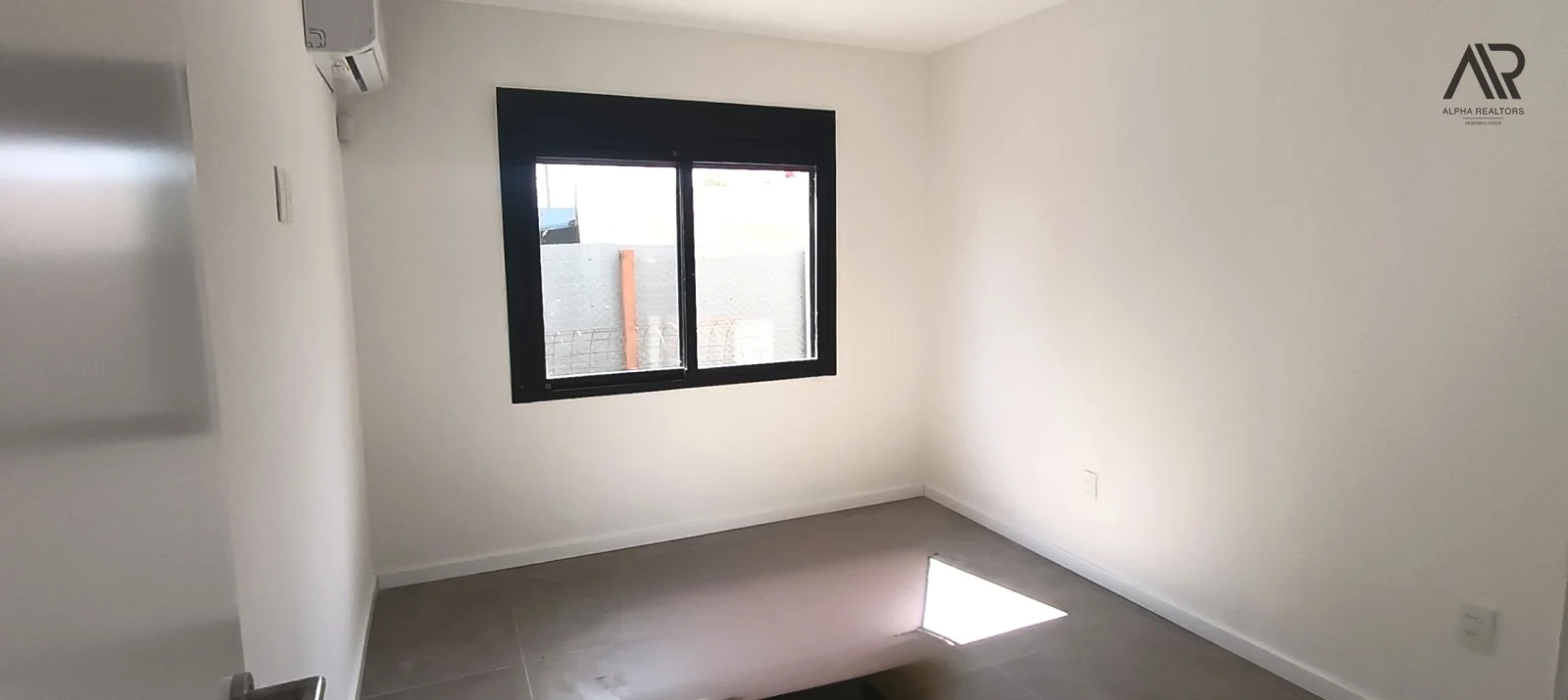 Casa en venta c/ cochera en Punta Colorada - Imagen 4