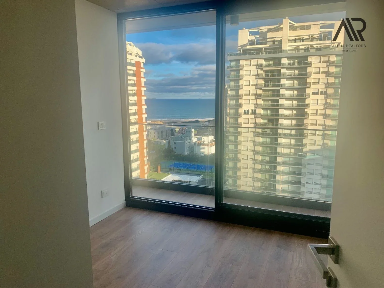 Apartamento en venta en Torres del Este - Imagen 4