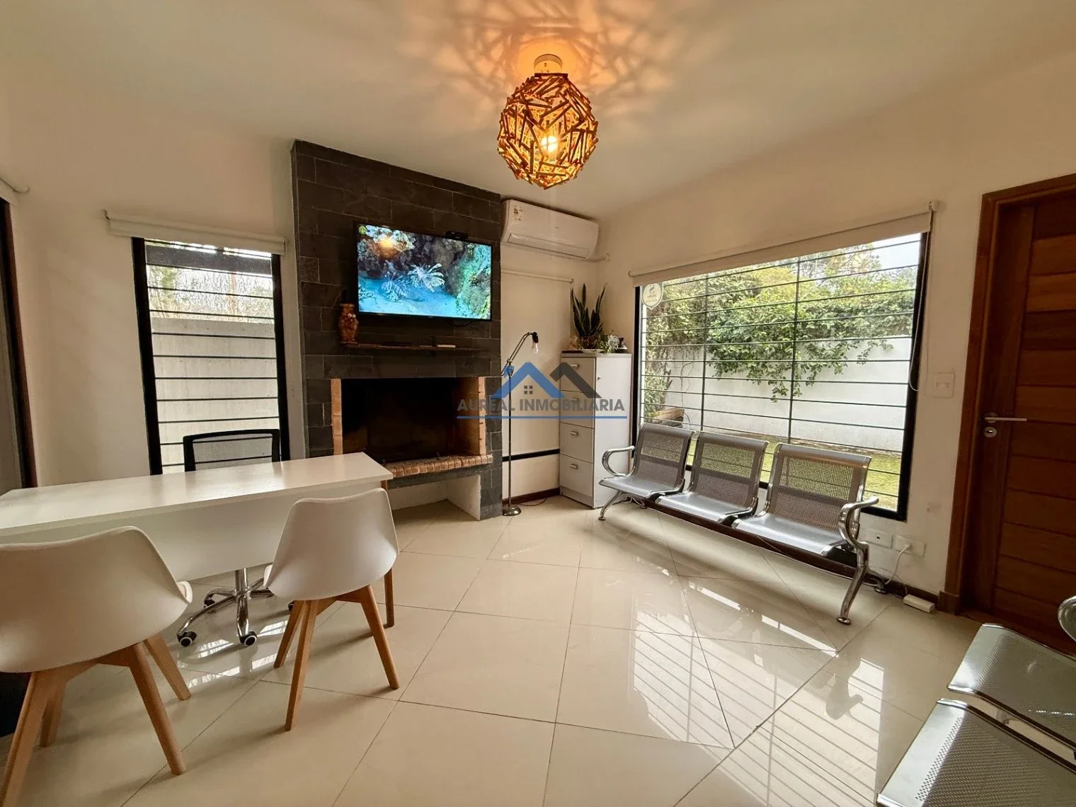 Venta Casa 3 dormitorios y 4 baños con cochera en Pinares - Maldonado - Imagen 3