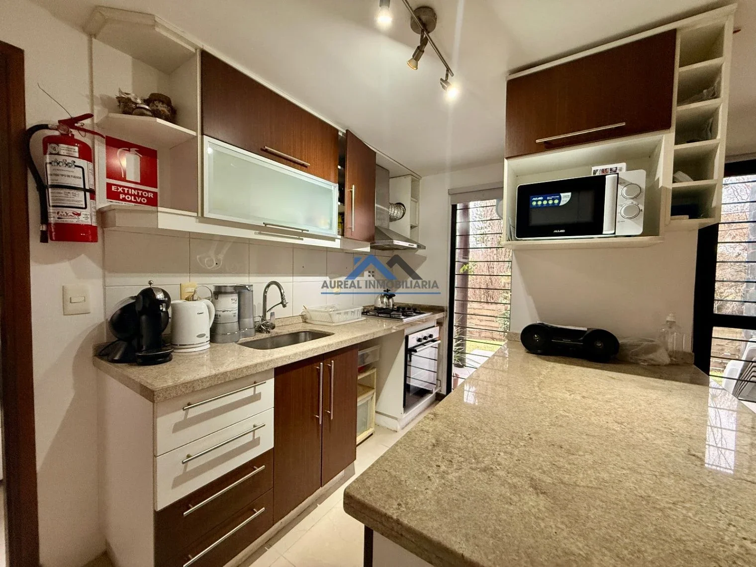 Venta Casa 3 dormitorios y 4 baños con cochera en Pinares - Maldonado - Imagen 4