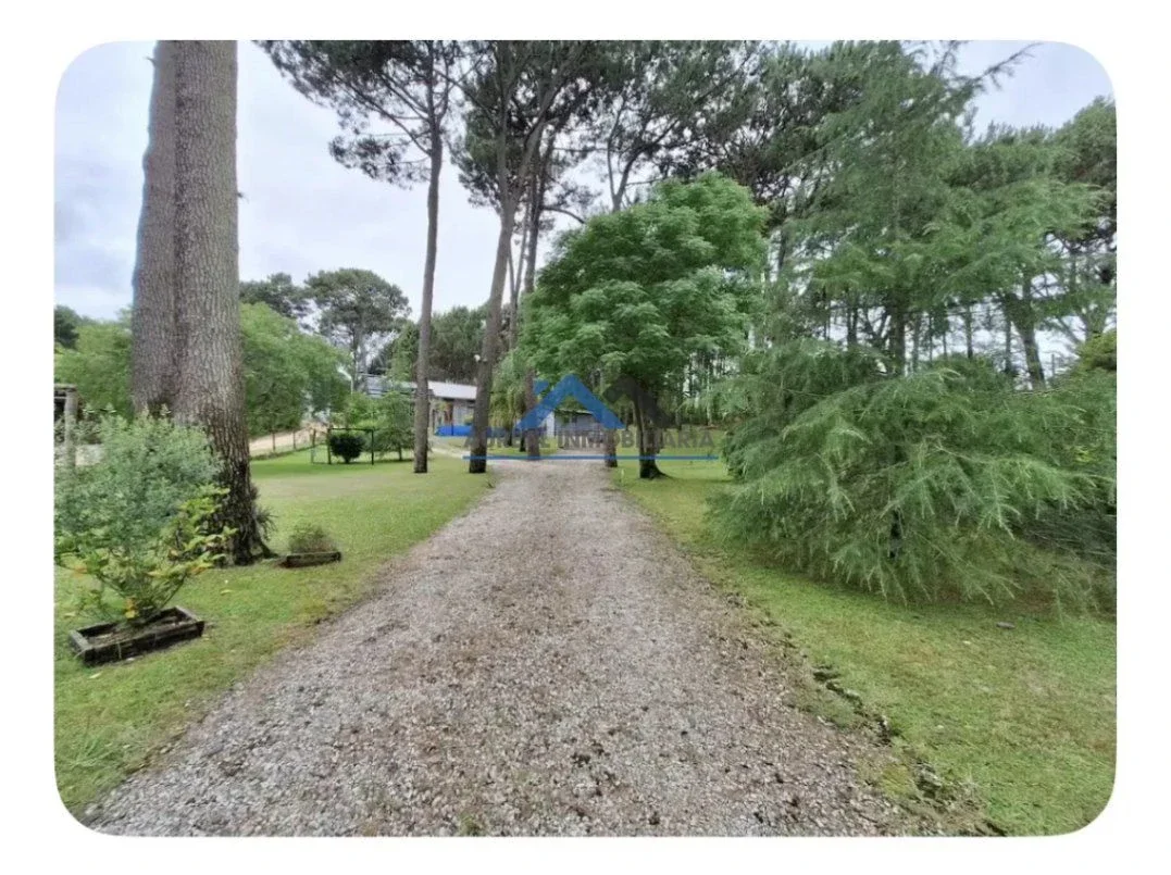 Venta Casa 4 dormitorios con cochera y piscina en Club del Lago - Maldonado - Imagen 2