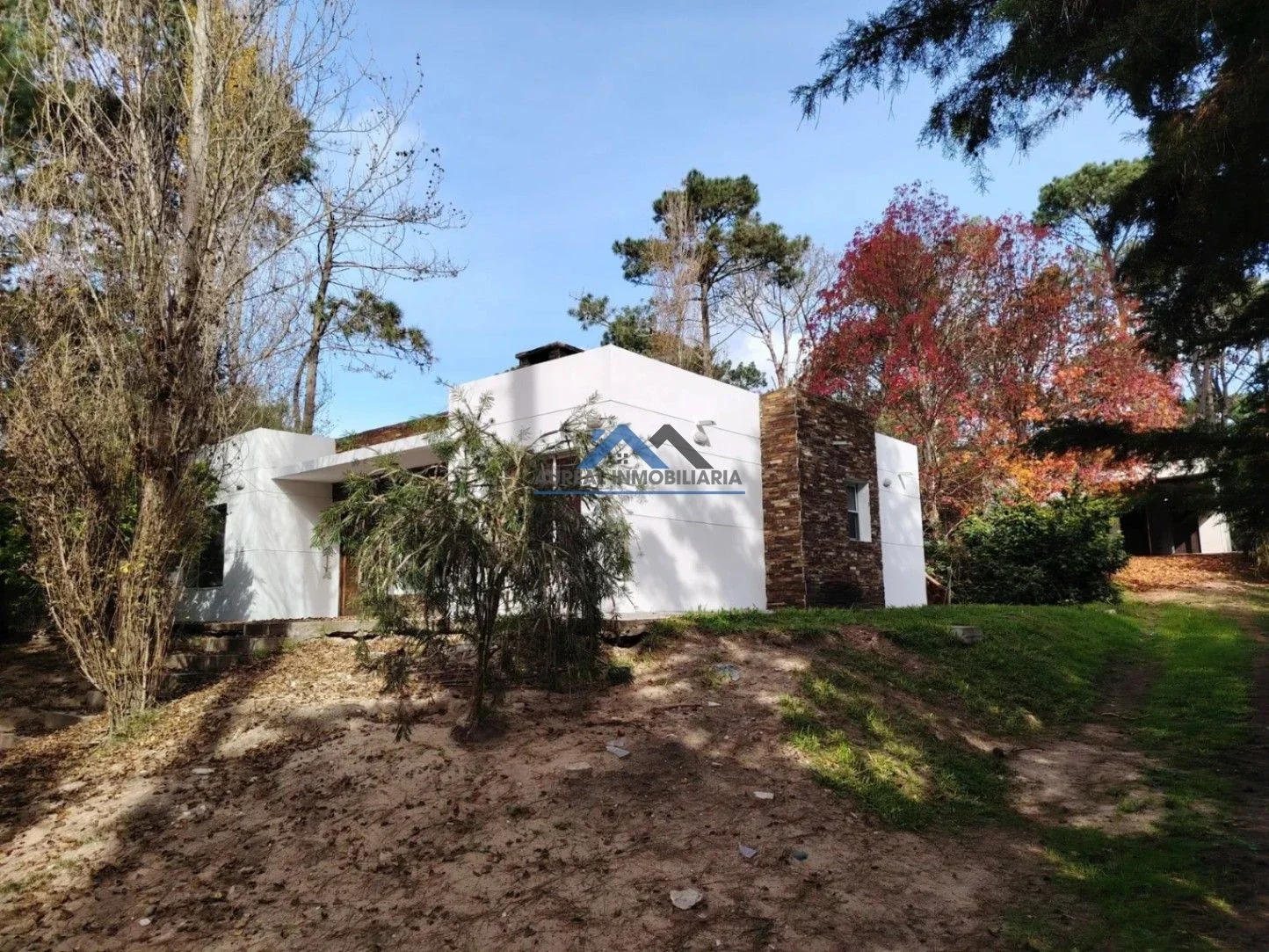 Venta 2 Casas 4 dormitorios 3 baños en Club del Lago - Maldonado - Imagen 1