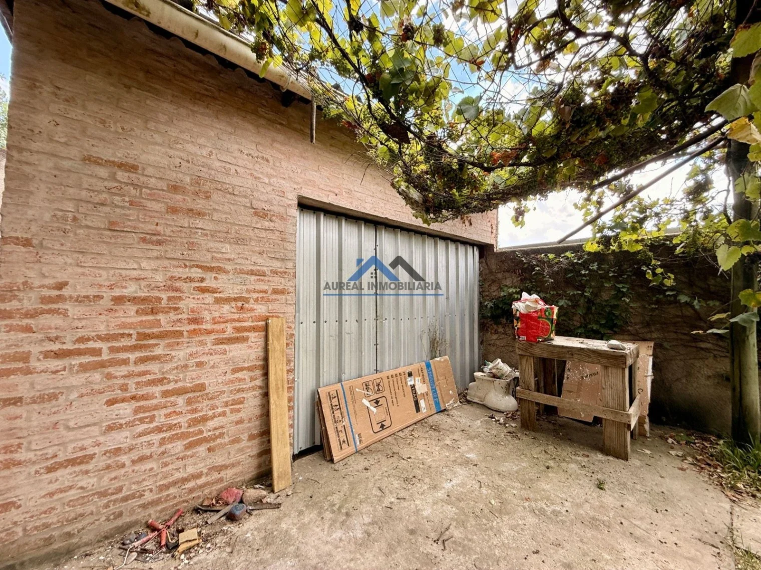 Venta casa 2 dormitorios con cochera y 2 baños en Hipódromo - Maldonado - Imagen 2