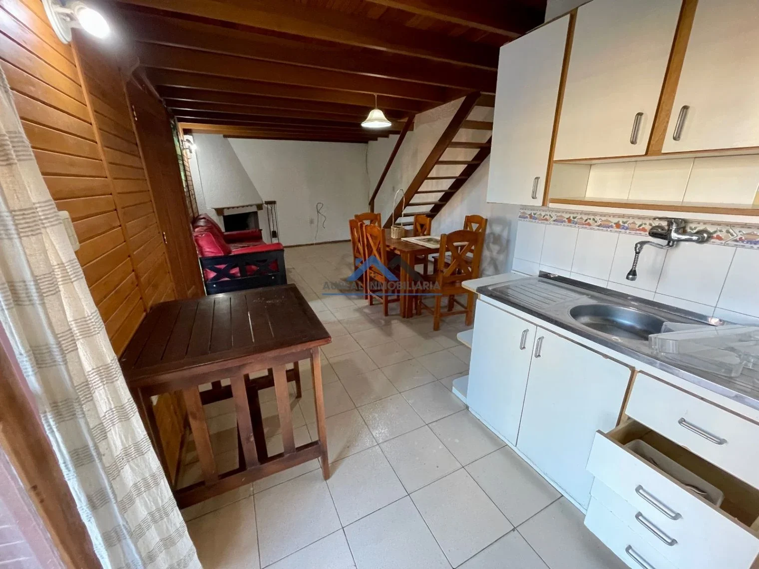 Casa en alquiler c/ cochera en Playa Hermosa - Imagen 3