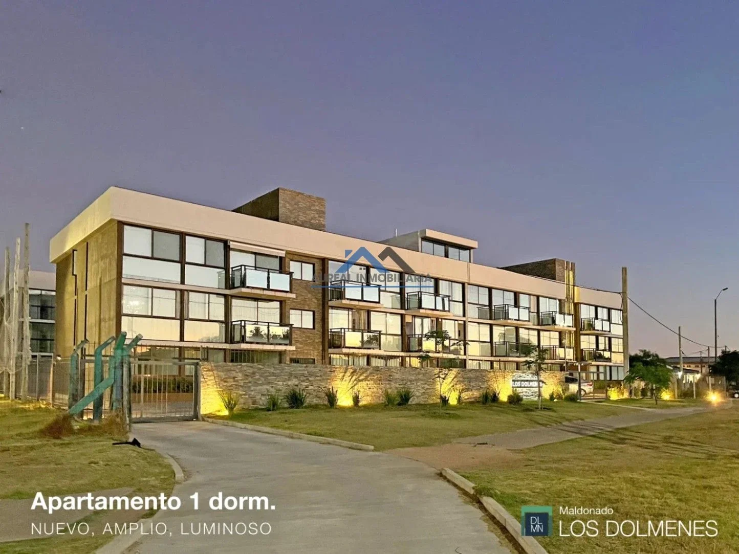 Venta Apartamento 1 dormitorio con cochera y balcón en Maldonado - Maldonado - Imagen 1