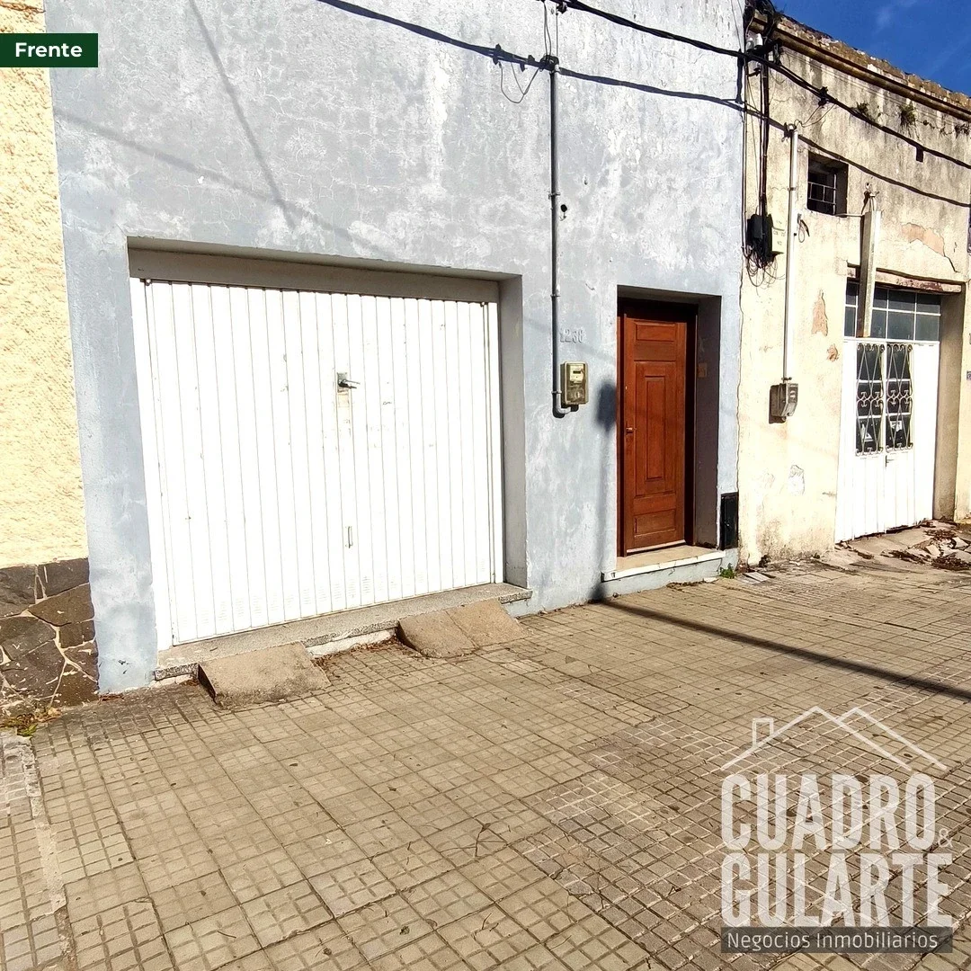 Casa en venta c/ cochera en Centro - Imagen 2