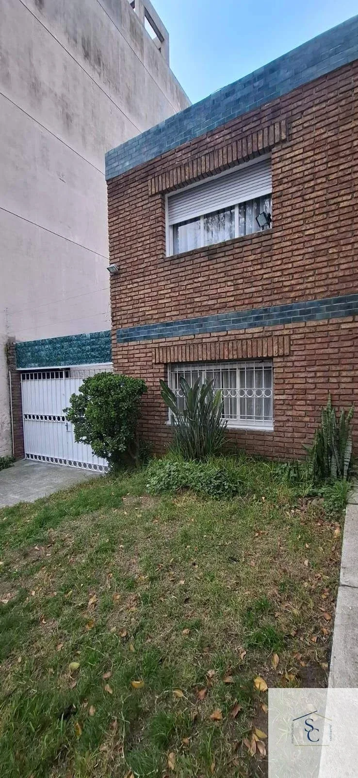 Casa en venta , 3 dormitorios, cochera en Pocitos Nuevo - Imagen 1