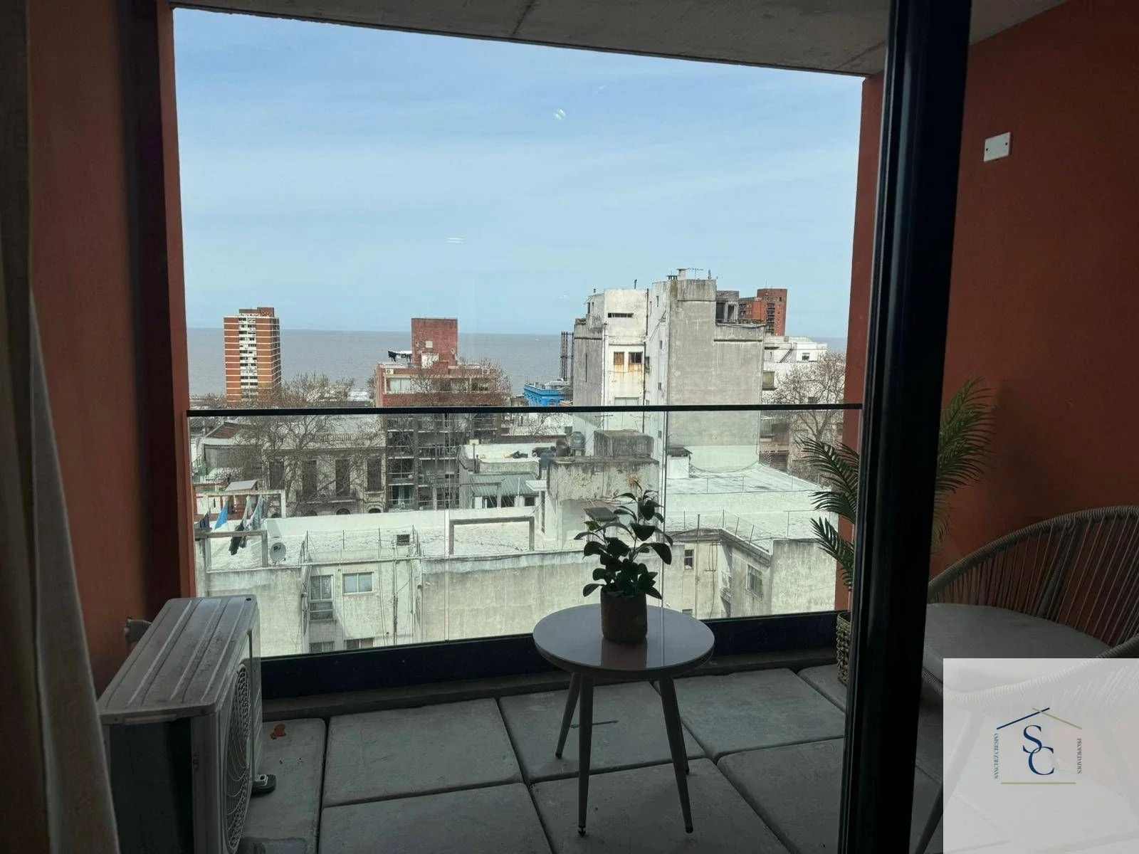 Apartamento en venta en Barrio Sur, un dormitorio, a estrenar. - Imagen 2