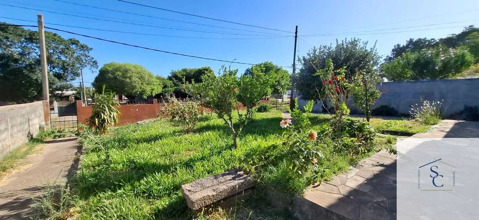 Casa en alquiler de 1 dormitorio c/ cochera en Jardines Hipódromo - Imagen 2