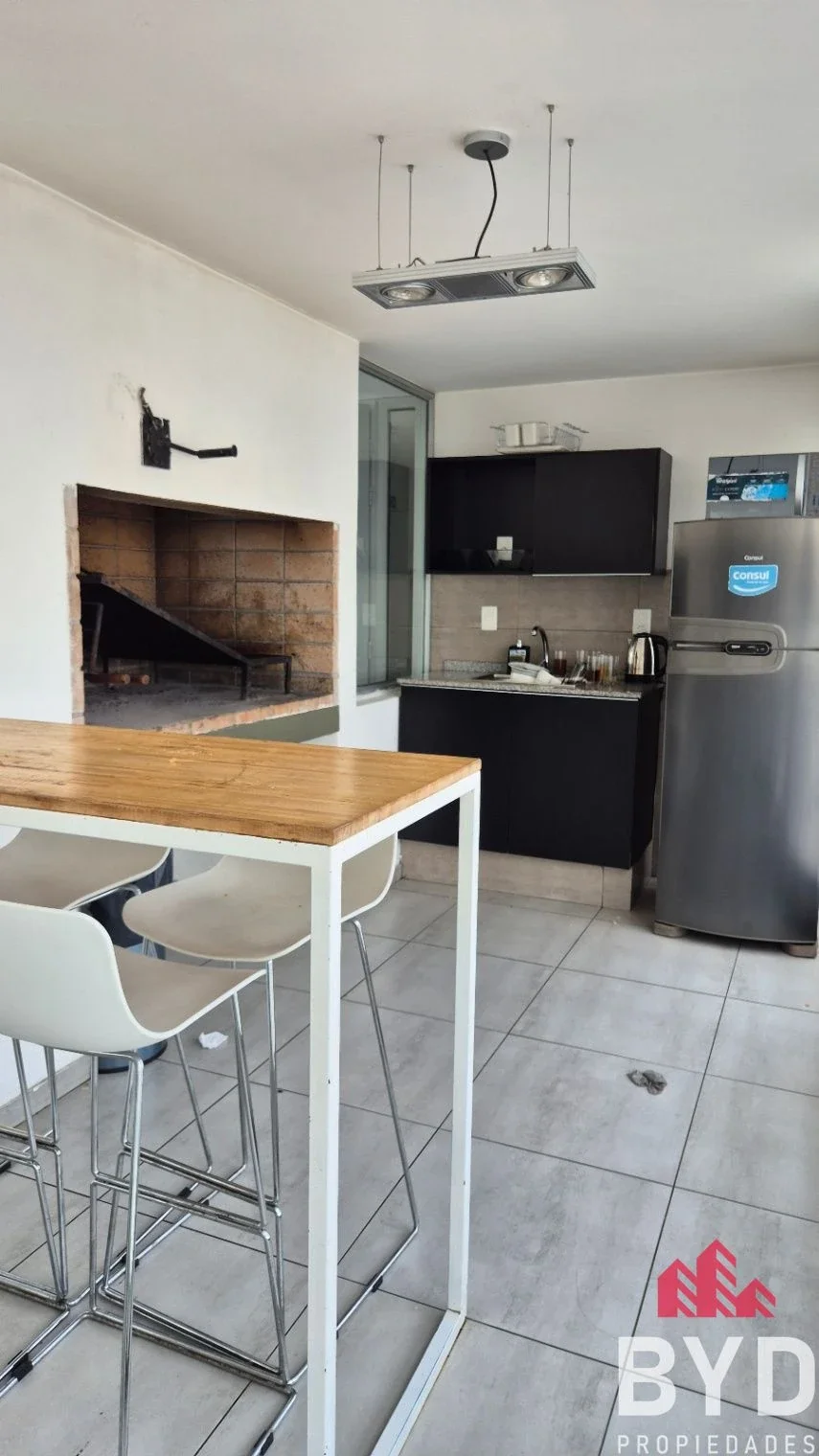 Apartamento en alquiler en Tres Cruces - Imagen 4
