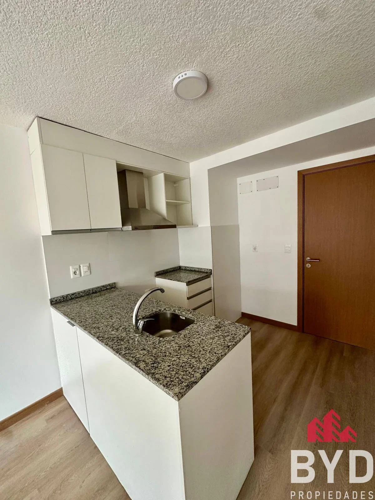 Apartamento en alquiler c/ cochera en Tres Cruces - Imagen 5