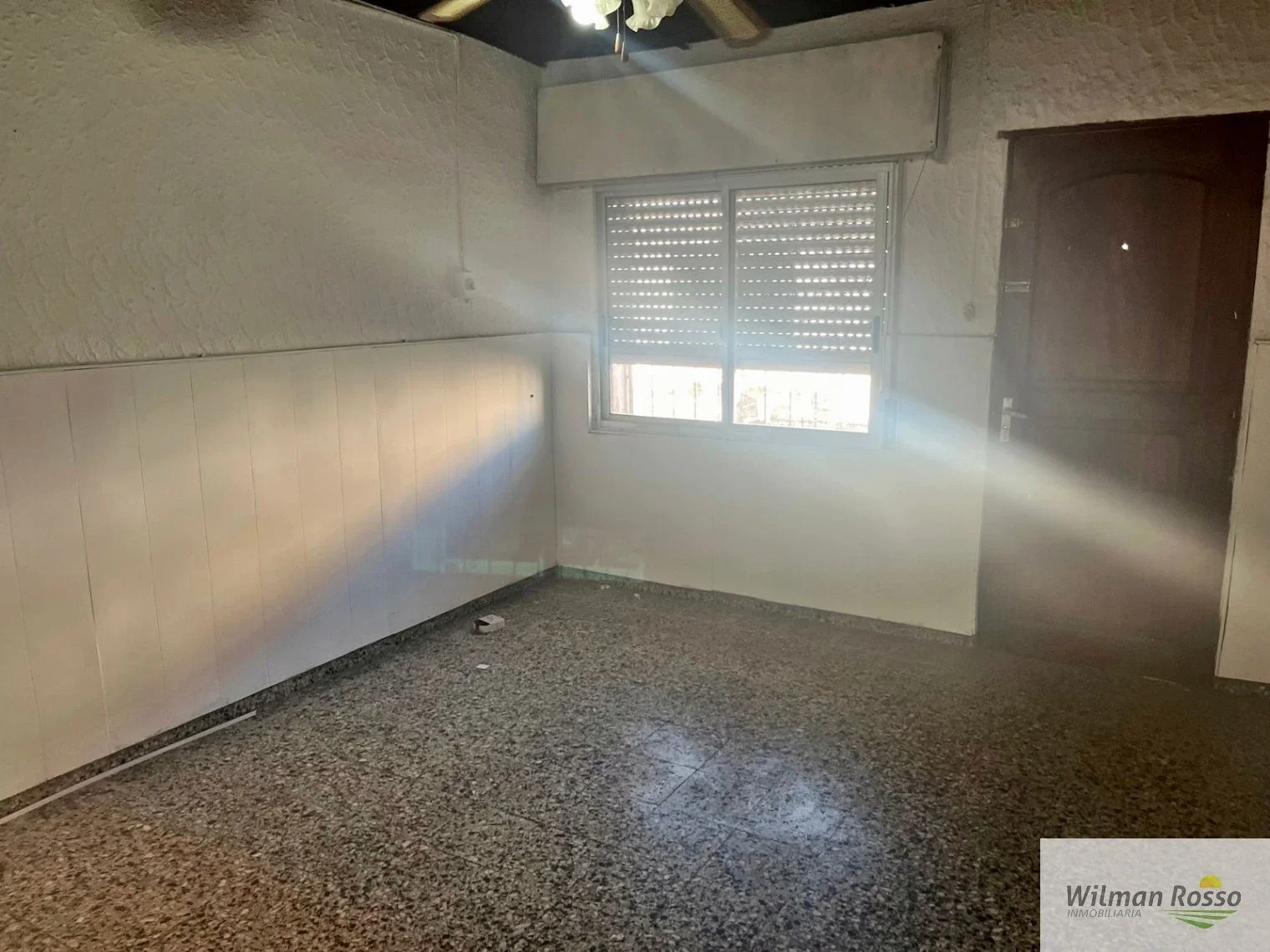 CASA CON LOCAL EN VENTA EN CIUDAD DE CANELONES - Imagen 4