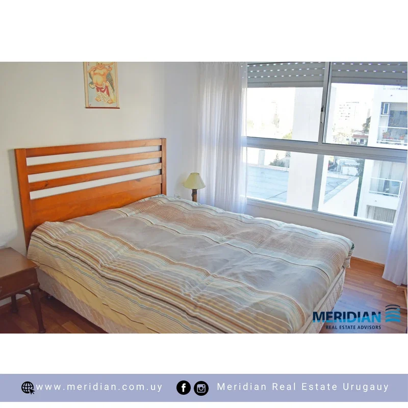 Apartamento en alquiler temporario c/ cochera en Carrasco - Imagen 5