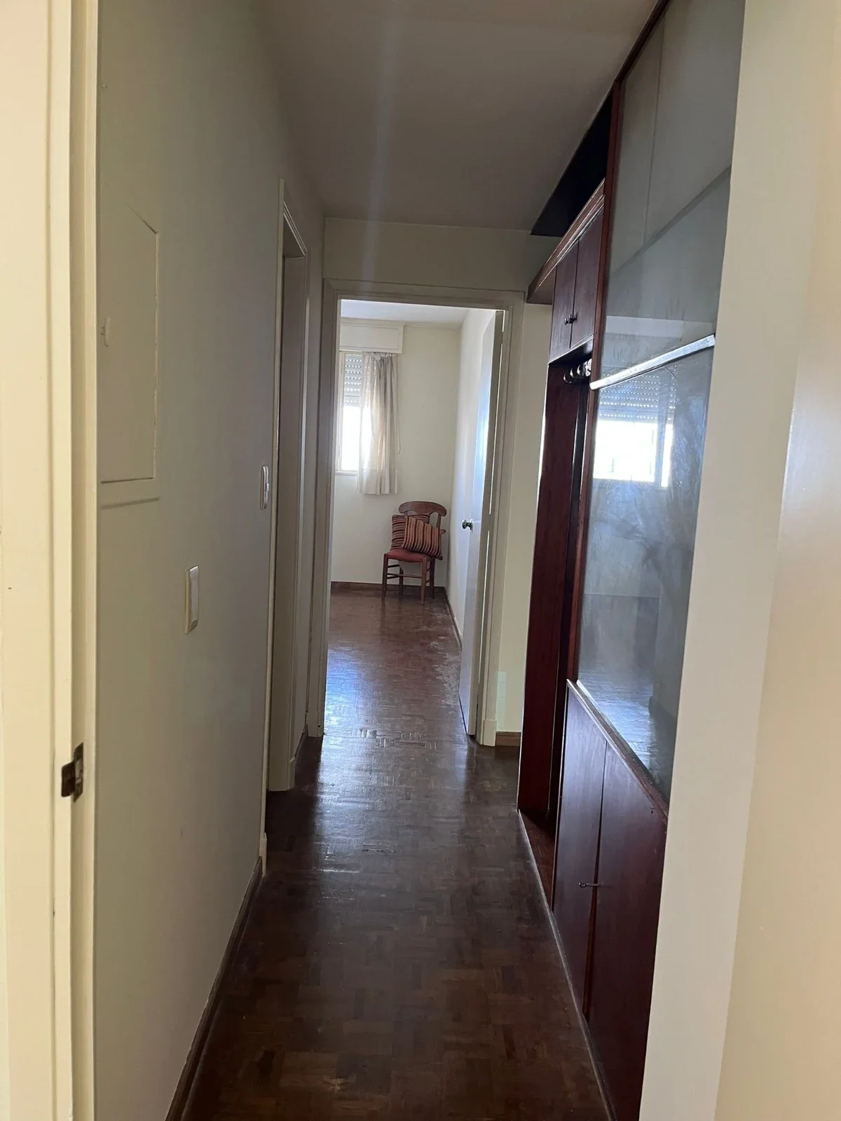 Apartamento con muebles 2 dormitorios, cochera, en Punta Carretas - Imagen 5
