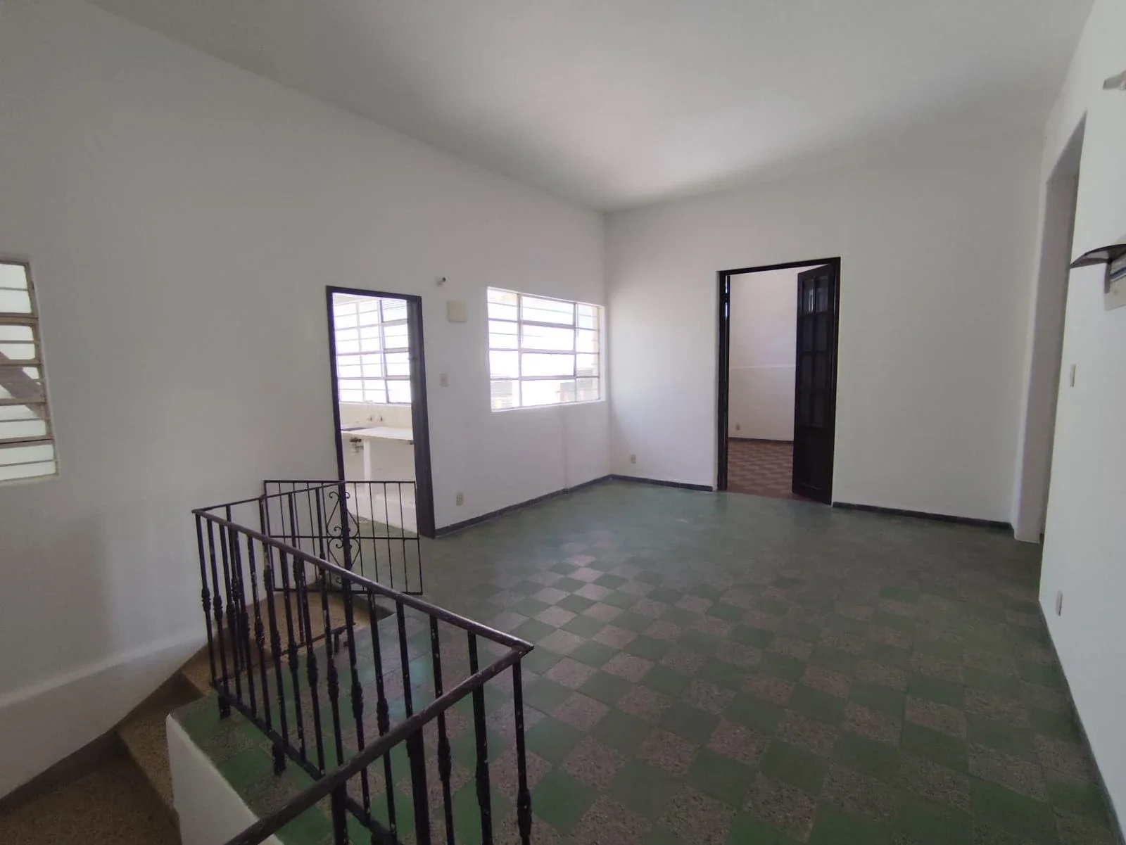 2 casas en venta, padrón único, azotea, parrillero, patio, garaje en Bella Vista - Imagen 1