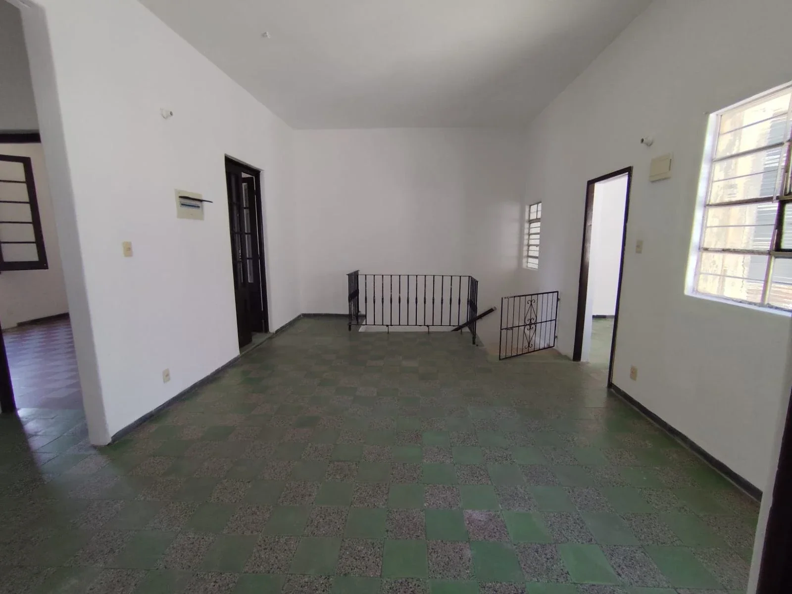 2 casas en venta, padrón único, azotea, parrillero, patio, garaje en Bella Vista - Imagen 4