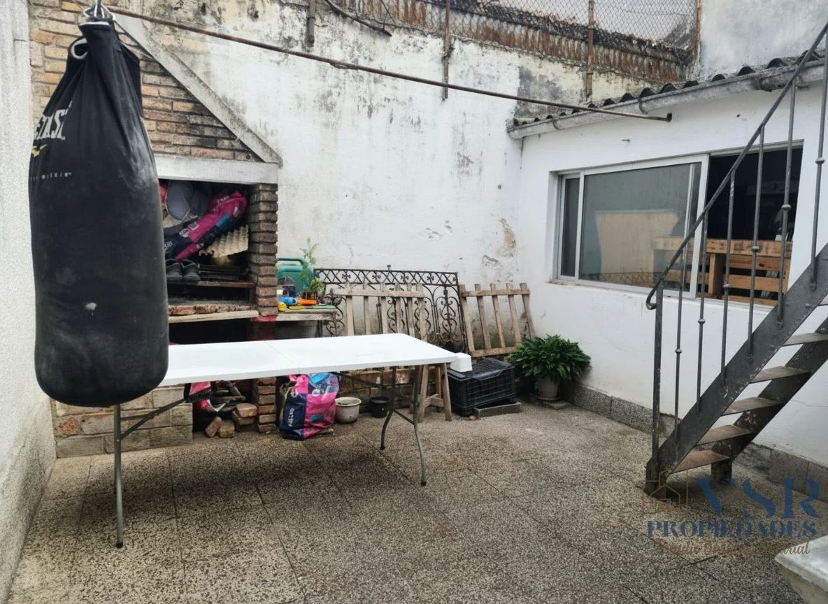 Venta casa la comercial 2-3 dormitorios, patio c/parrillero y azotea transitable - Imagen 5