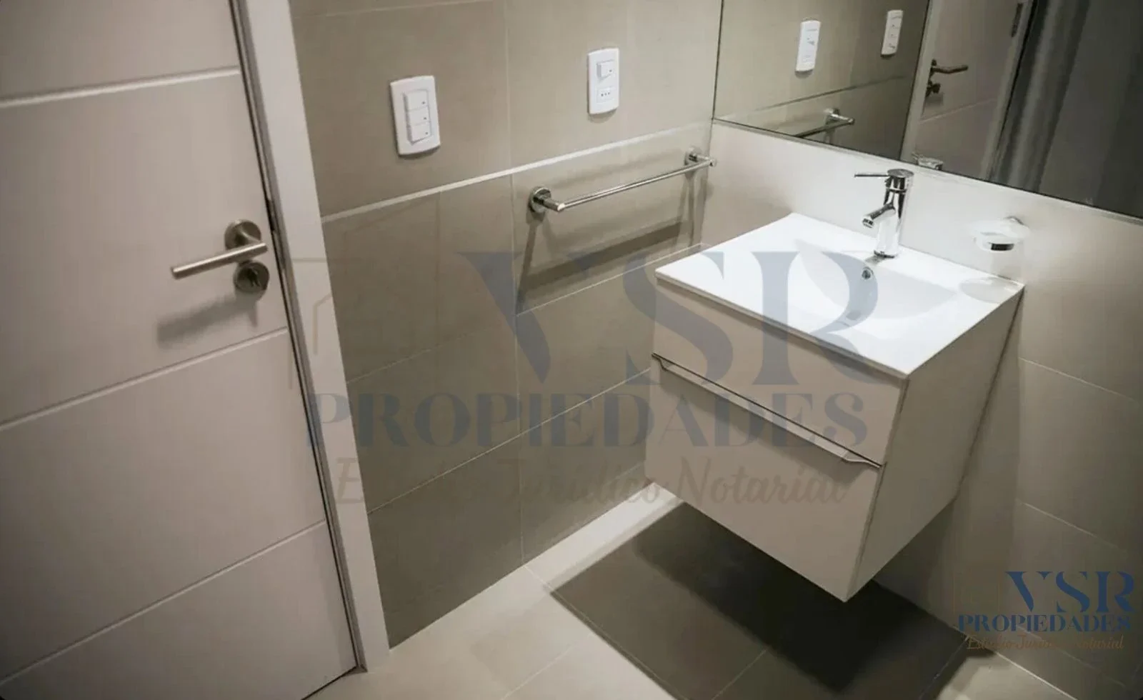 Alquiler apartamento 1 dormitorio, AA, calefón y placard incluido en el centro - Imagen 5