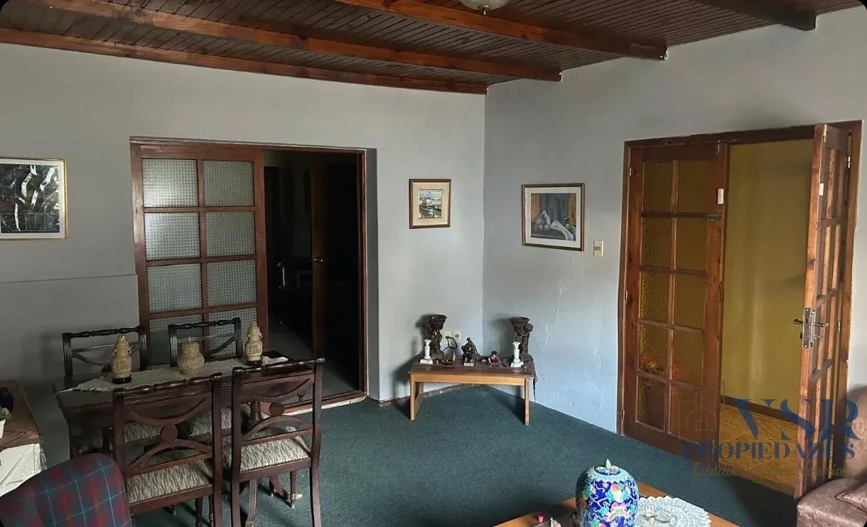 Venta Casa 3D + apartamento, galpón y amplio fondo, c/cochera en Brazo Oriental - Imagen 2