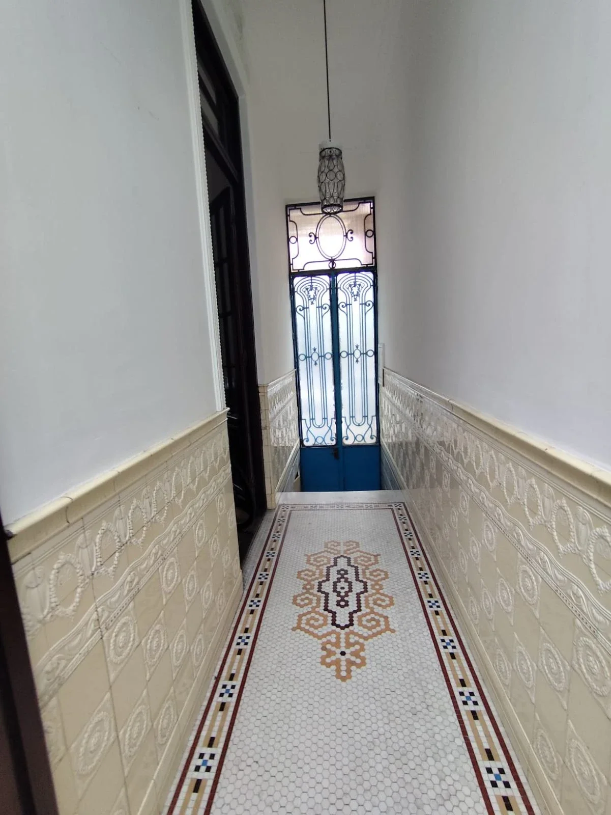 Venta casa reciclada de 3 dormitorios 2 baños, altillo y azotea padrón único - Imagen 2