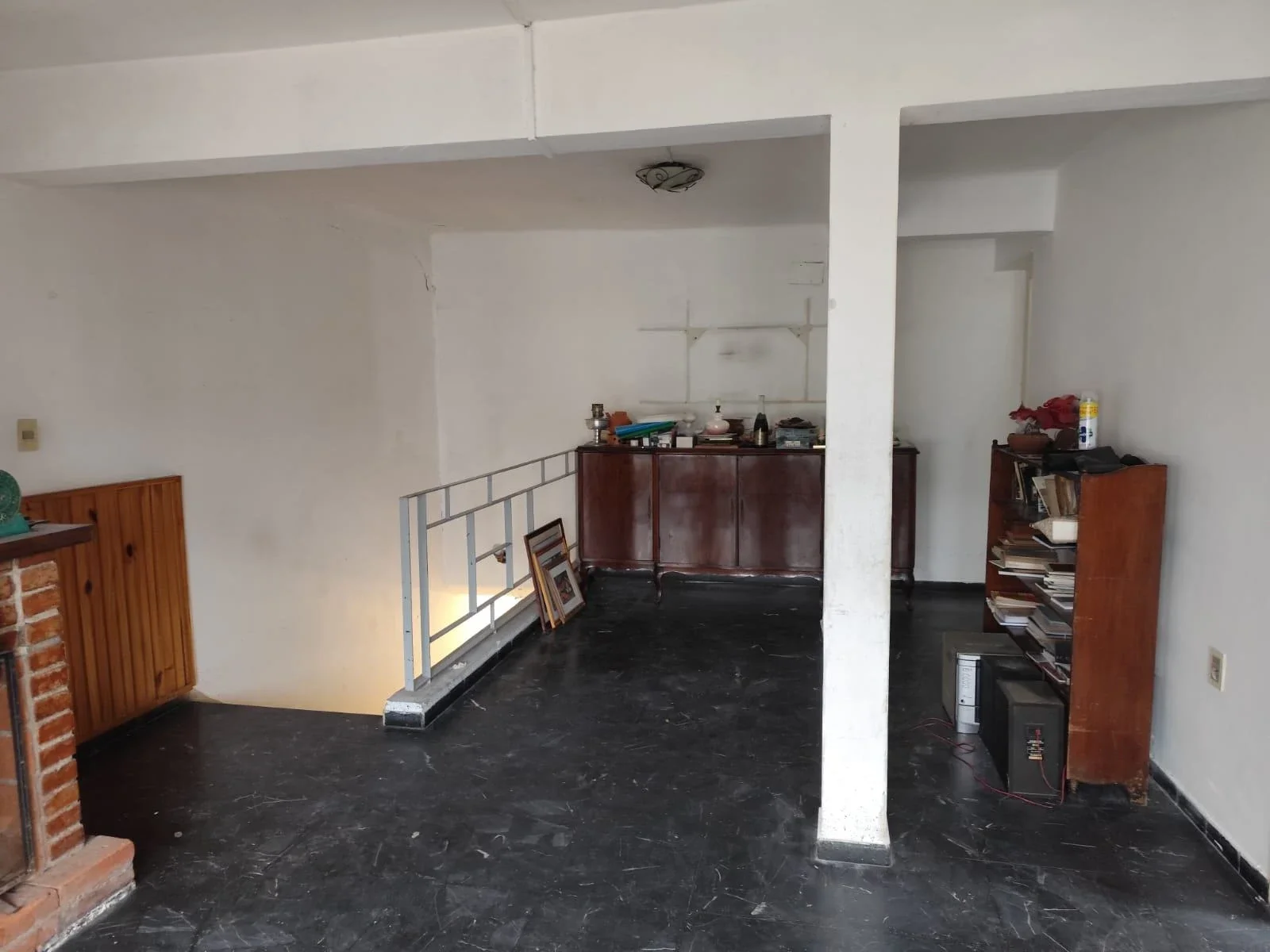 Casa de altos venta La Blanqueada 3D, estufa, parrillero y azotea transitable - Imagen 3